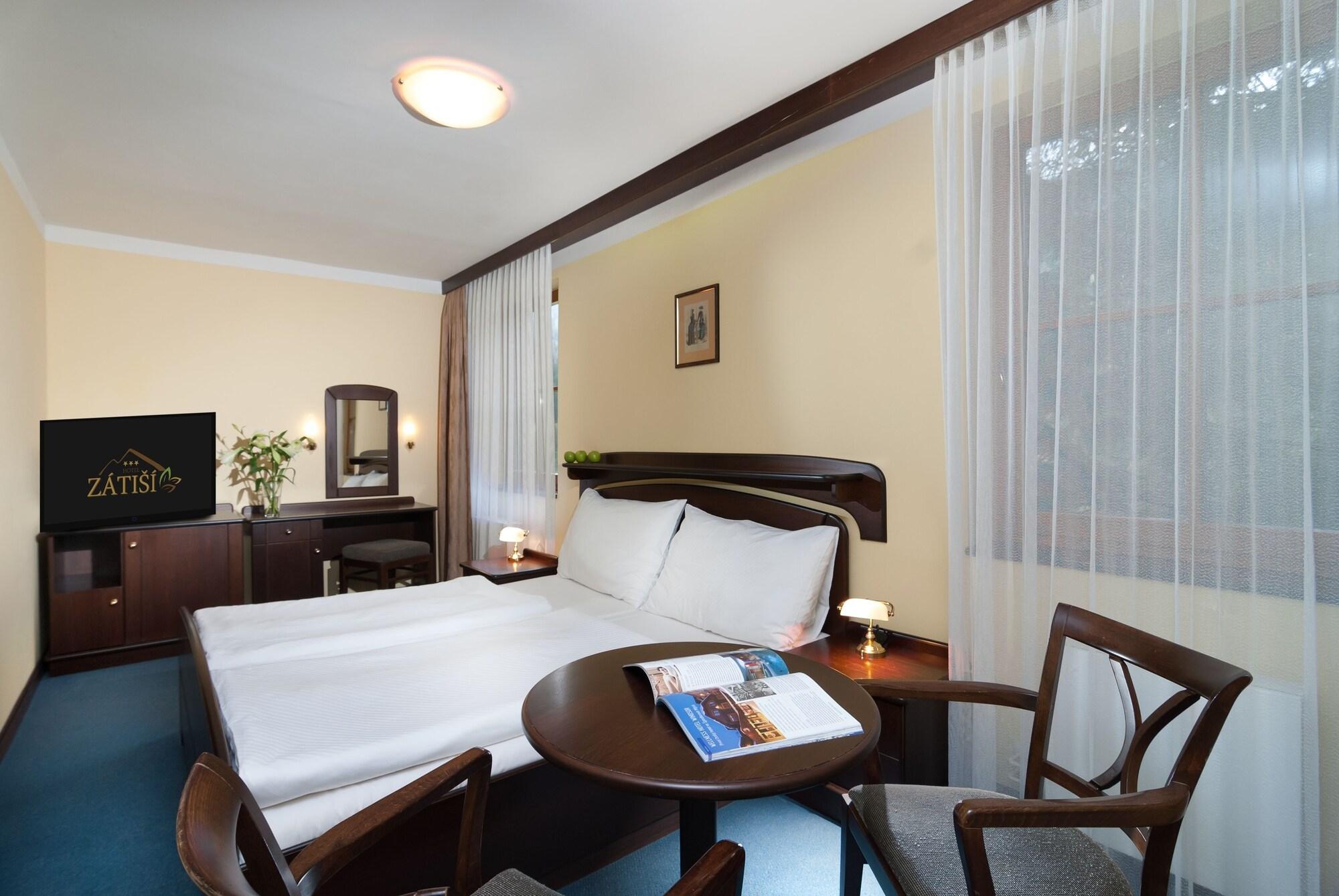 Hotel Zatisi Špindlerŭv Mlýn Kültér fotó