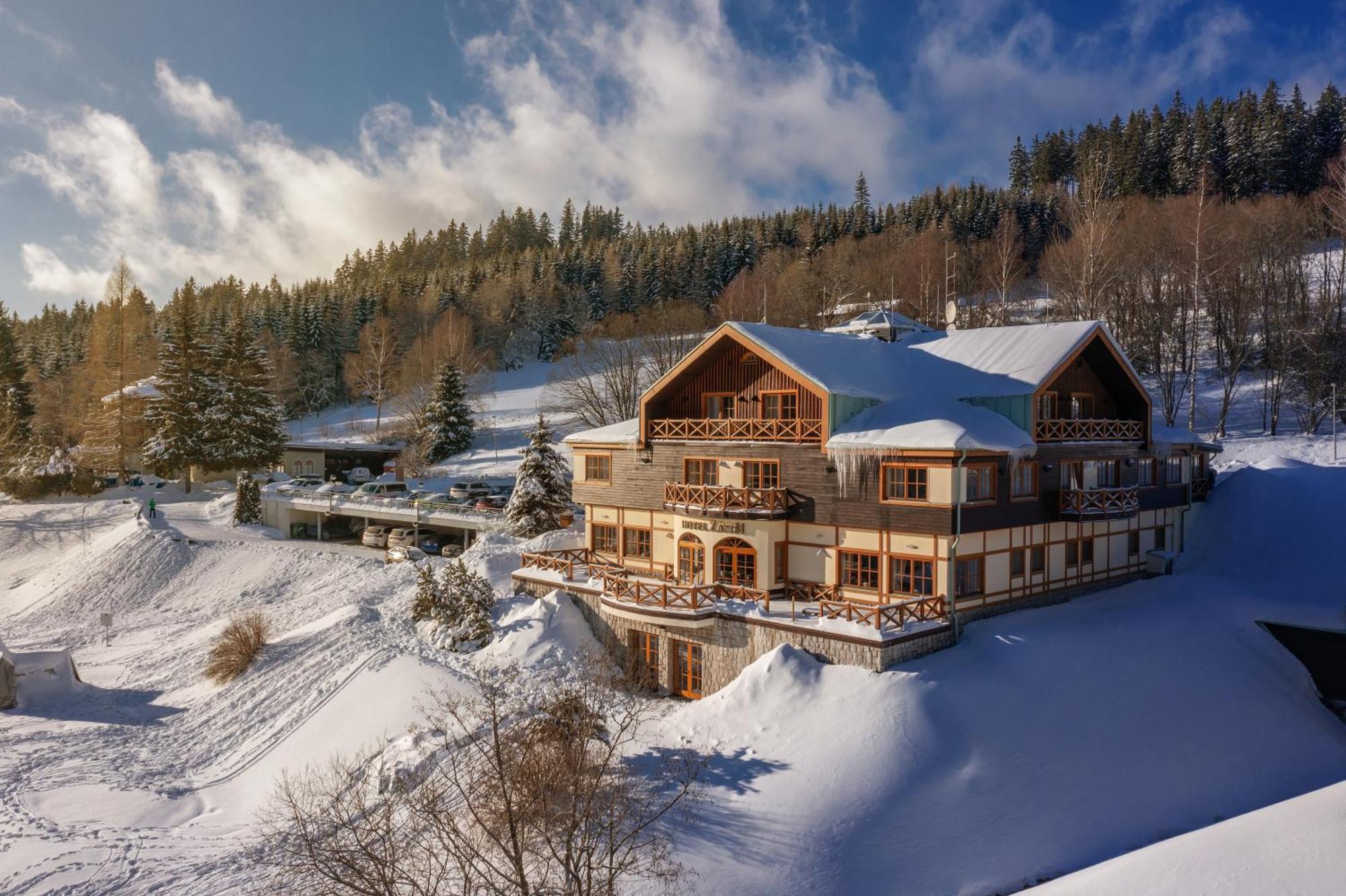 Hotel Zatisi Špindlerŭv Mlýn Kültér fotó