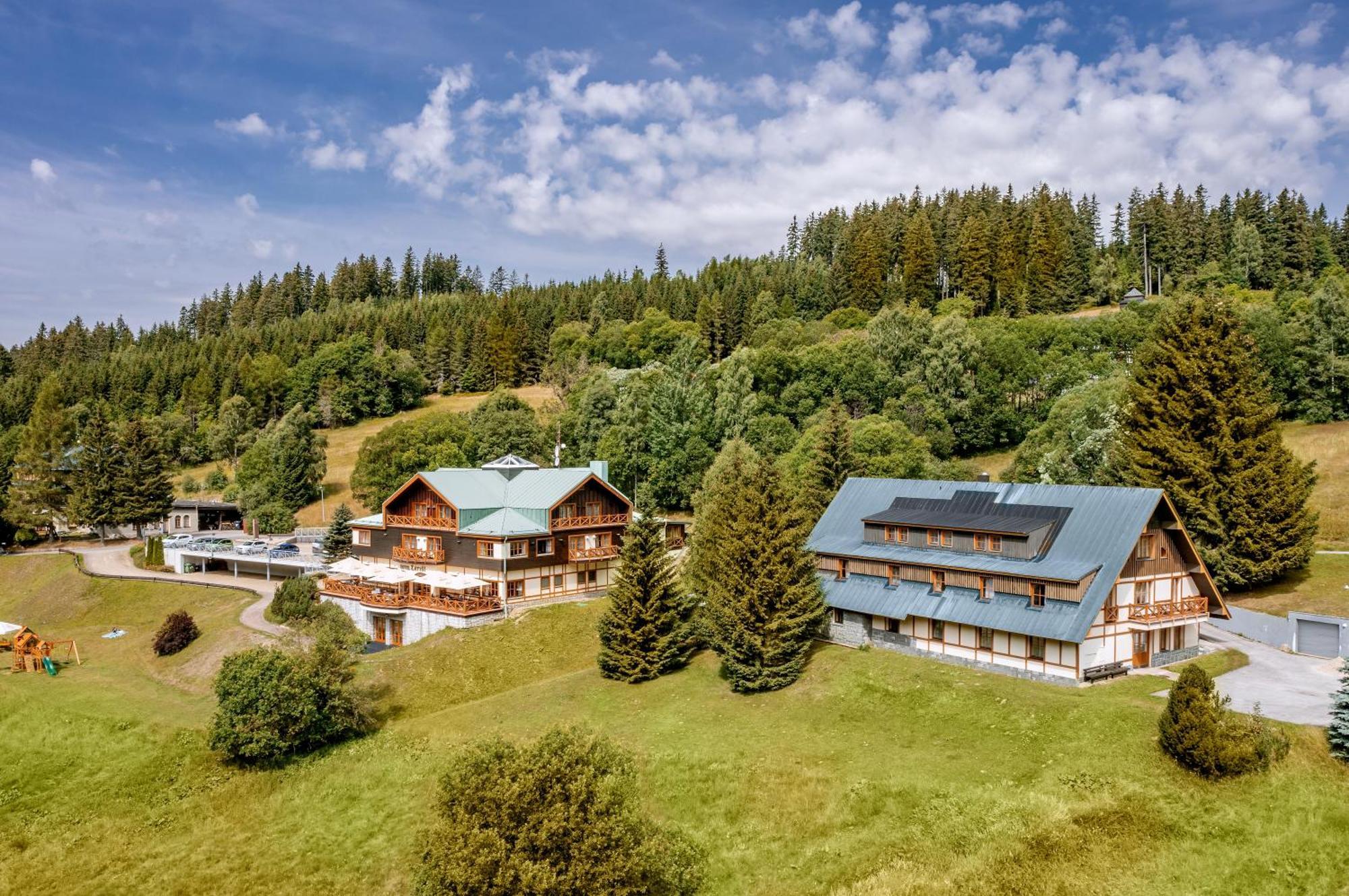 Hotel Zatisi Špindlerŭv Mlýn Kültér fotó