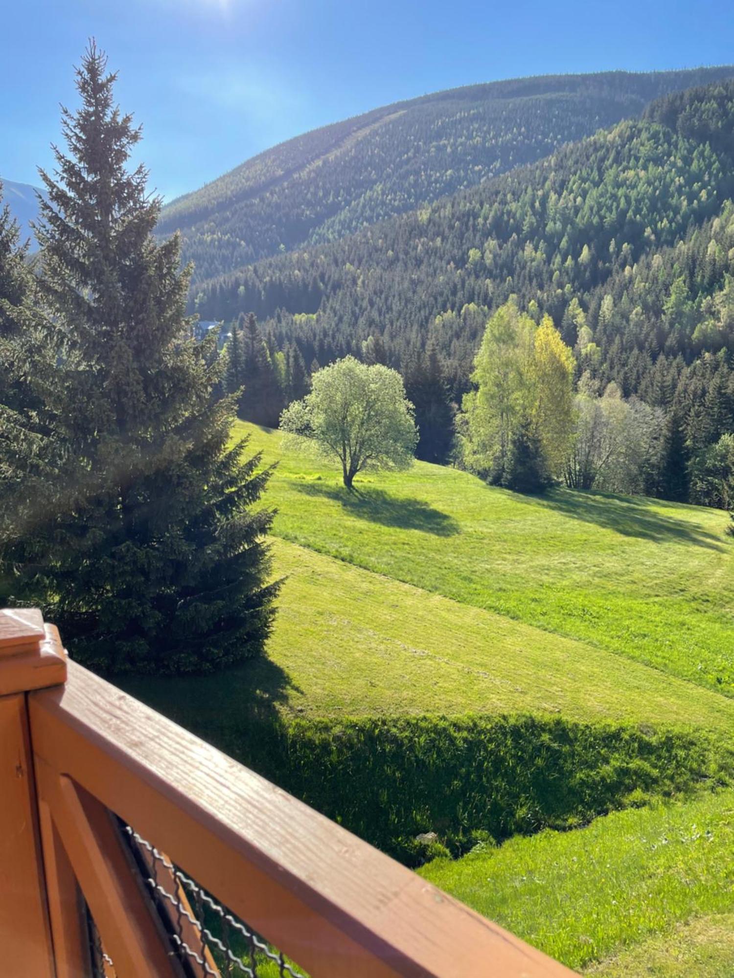Hotel Zatisi Špindlerŭv Mlýn Kültér fotó