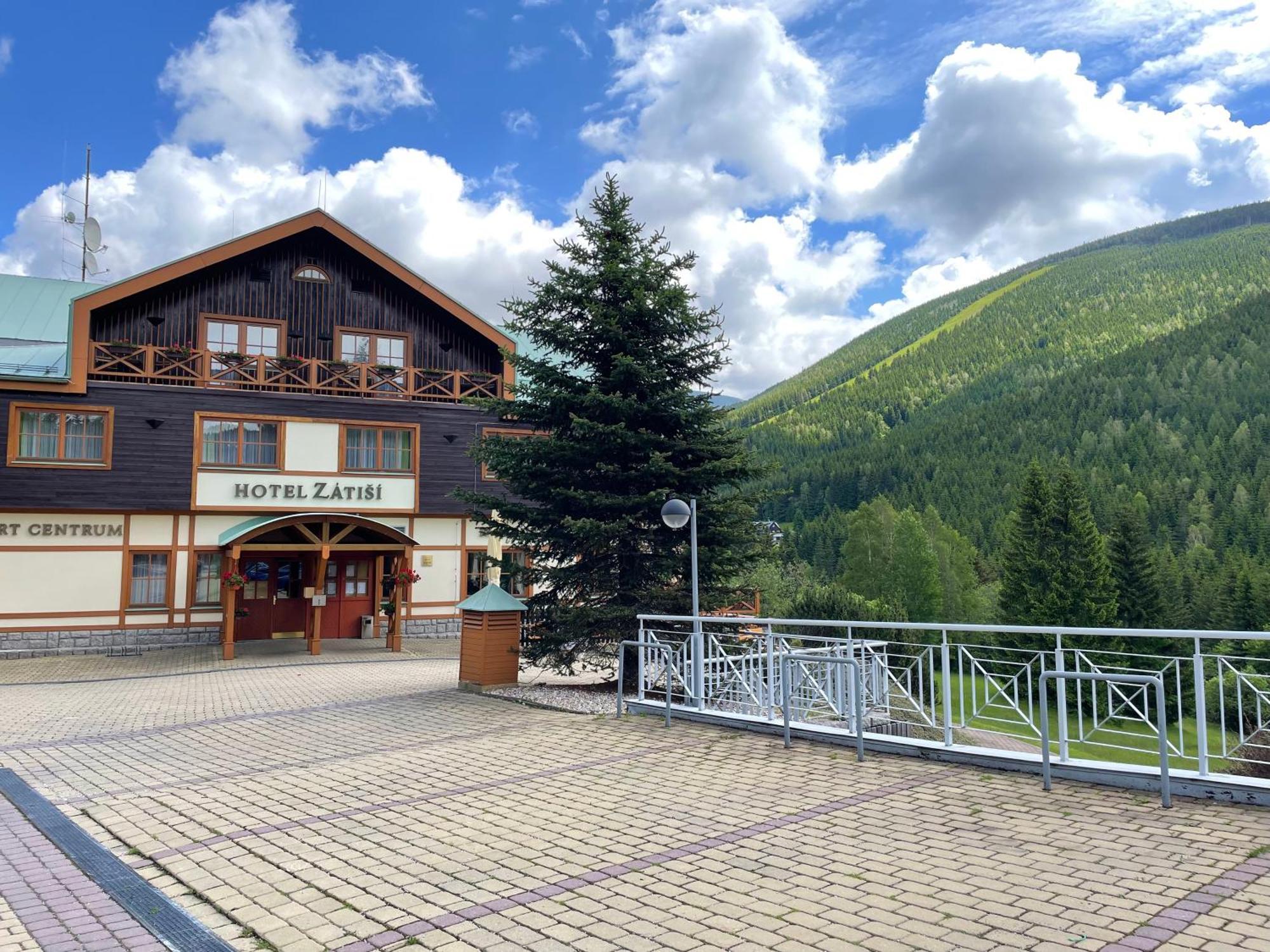 Hotel Zatisi Špindlerŭv Mlýn Kültér fotó