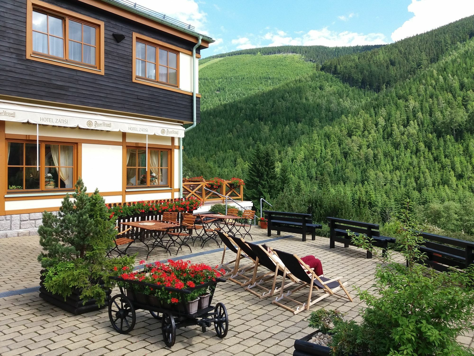 Hotel Zatisi Špindlerŭv Mlýn Kültér fotó
